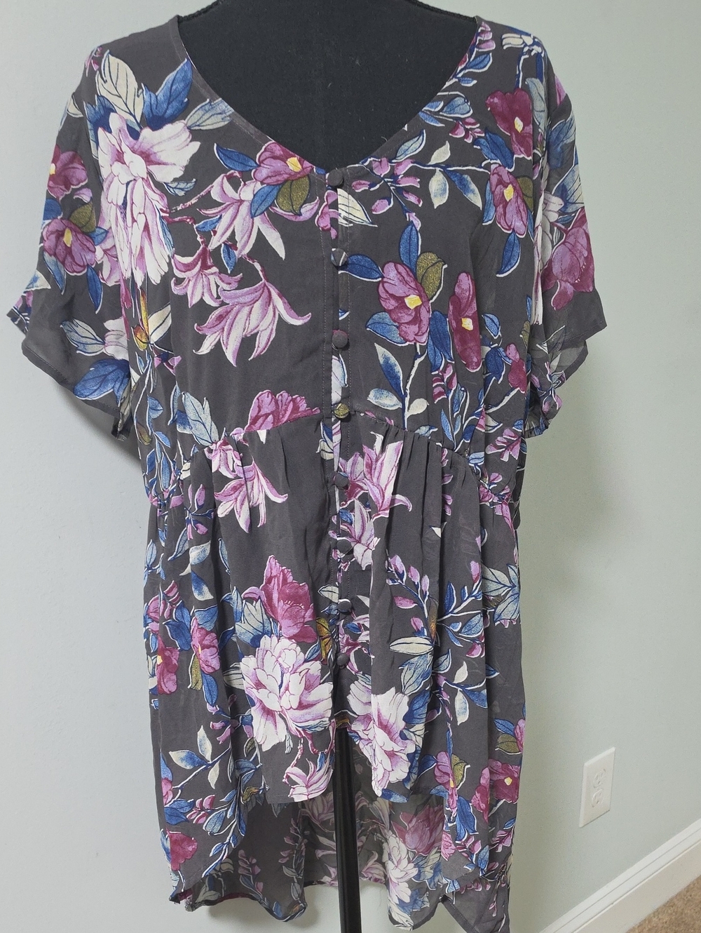 torrid Gray Sheer Hi Lo Top with Pink and Blue Floral Print